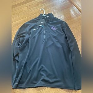 Nike Pullover Curry College